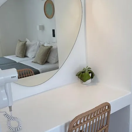 Paros Five Senses Aparthotel Exterior photo